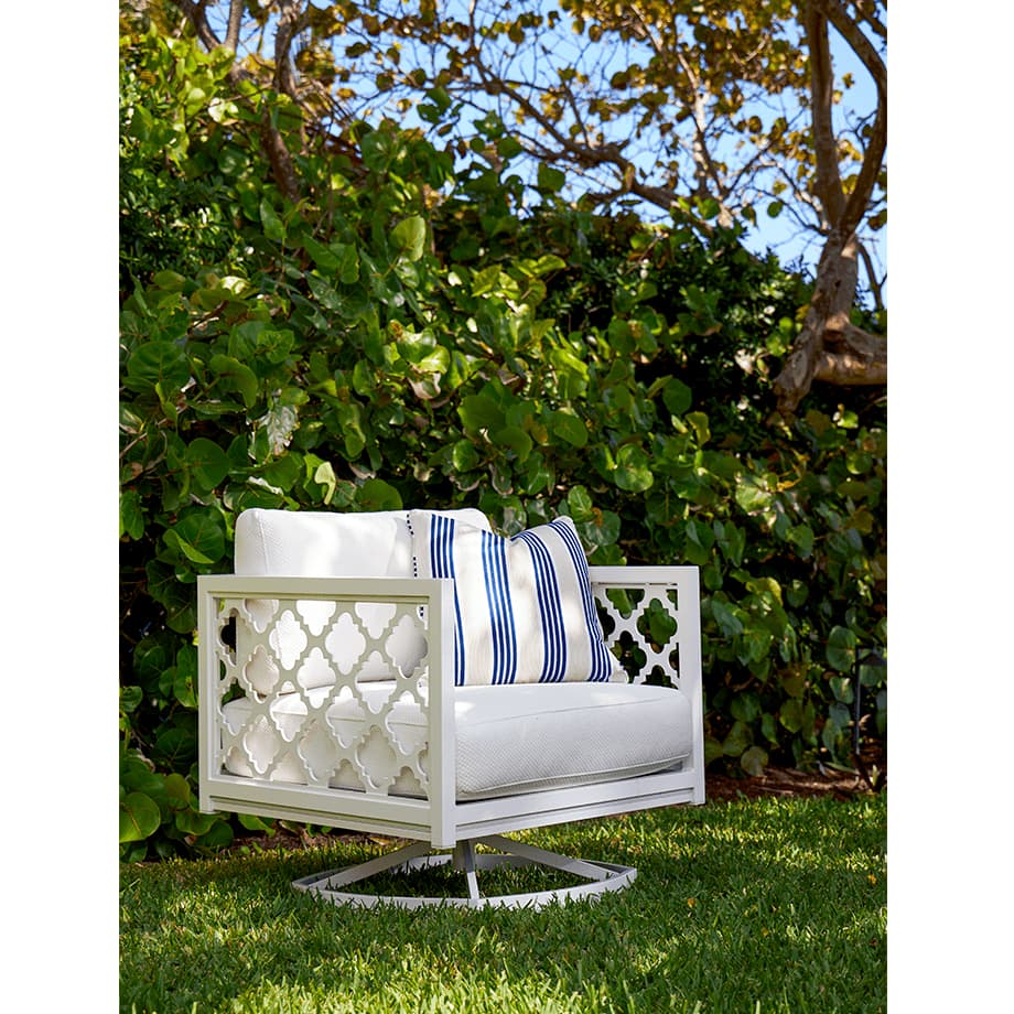 LANE VENTURE Willow Garden Swivel Rocker